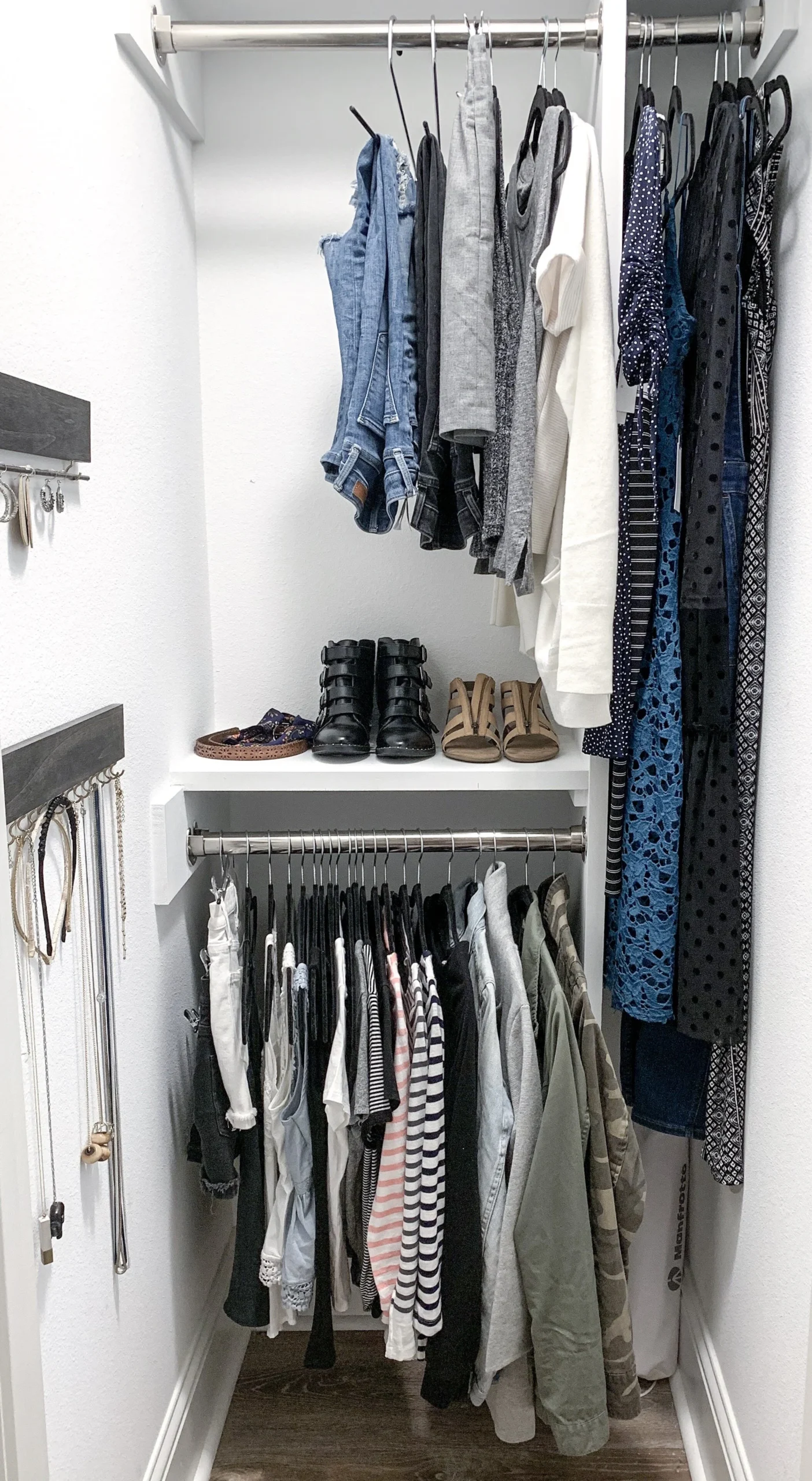 Don’t Make These Mistakes in Organizing Your Small Closet